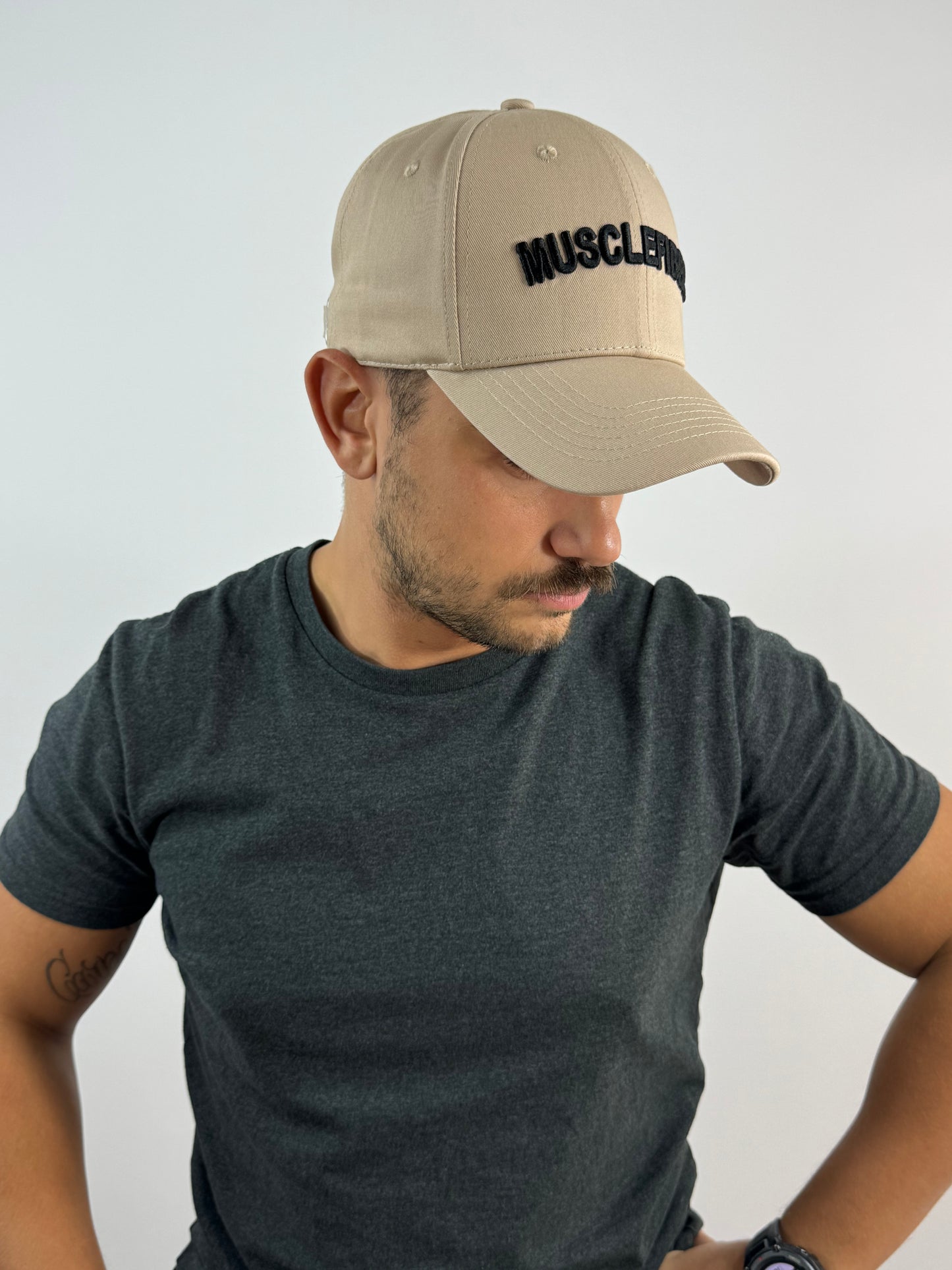 Brand cap beige