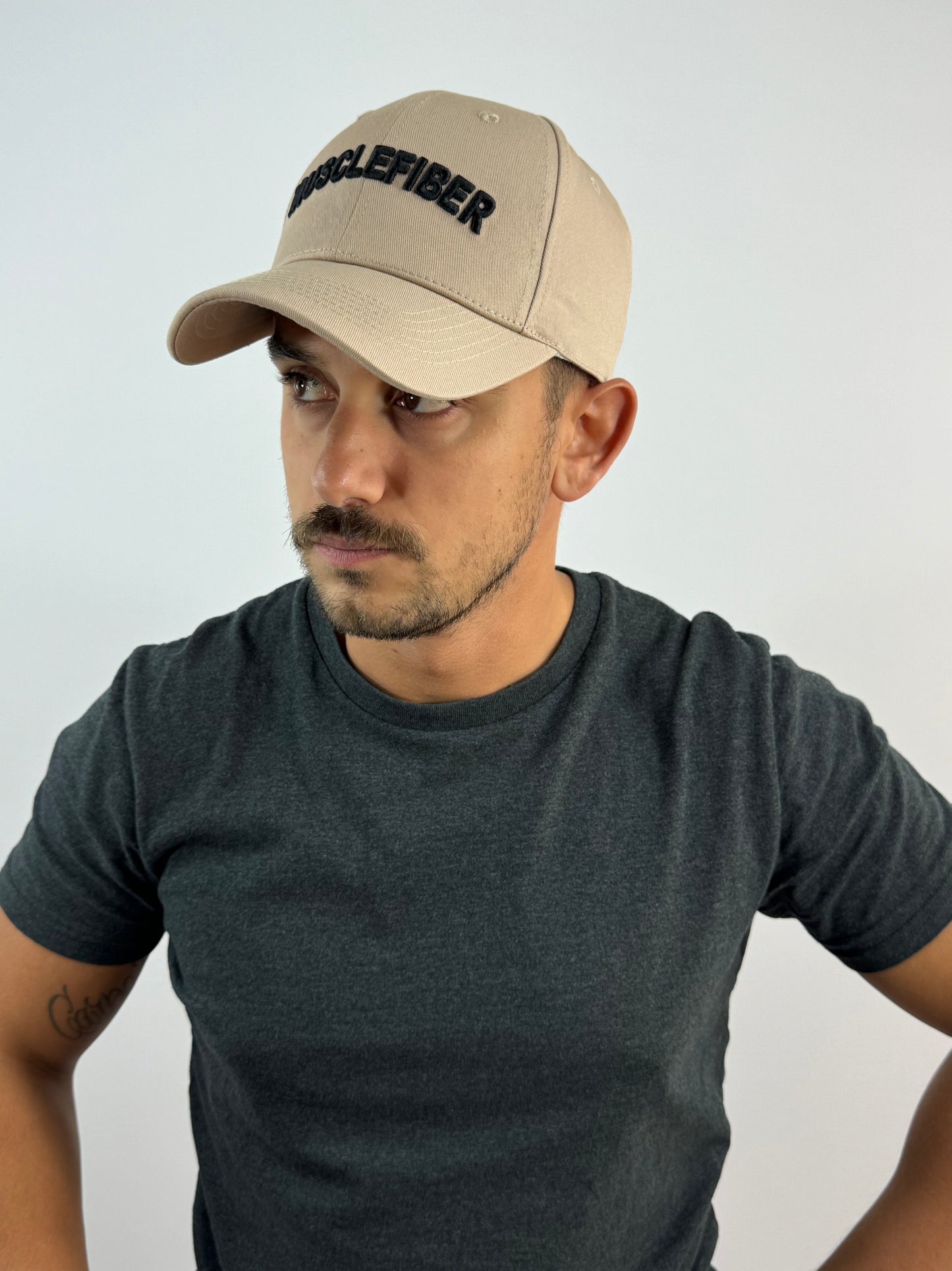 Brand cap beige