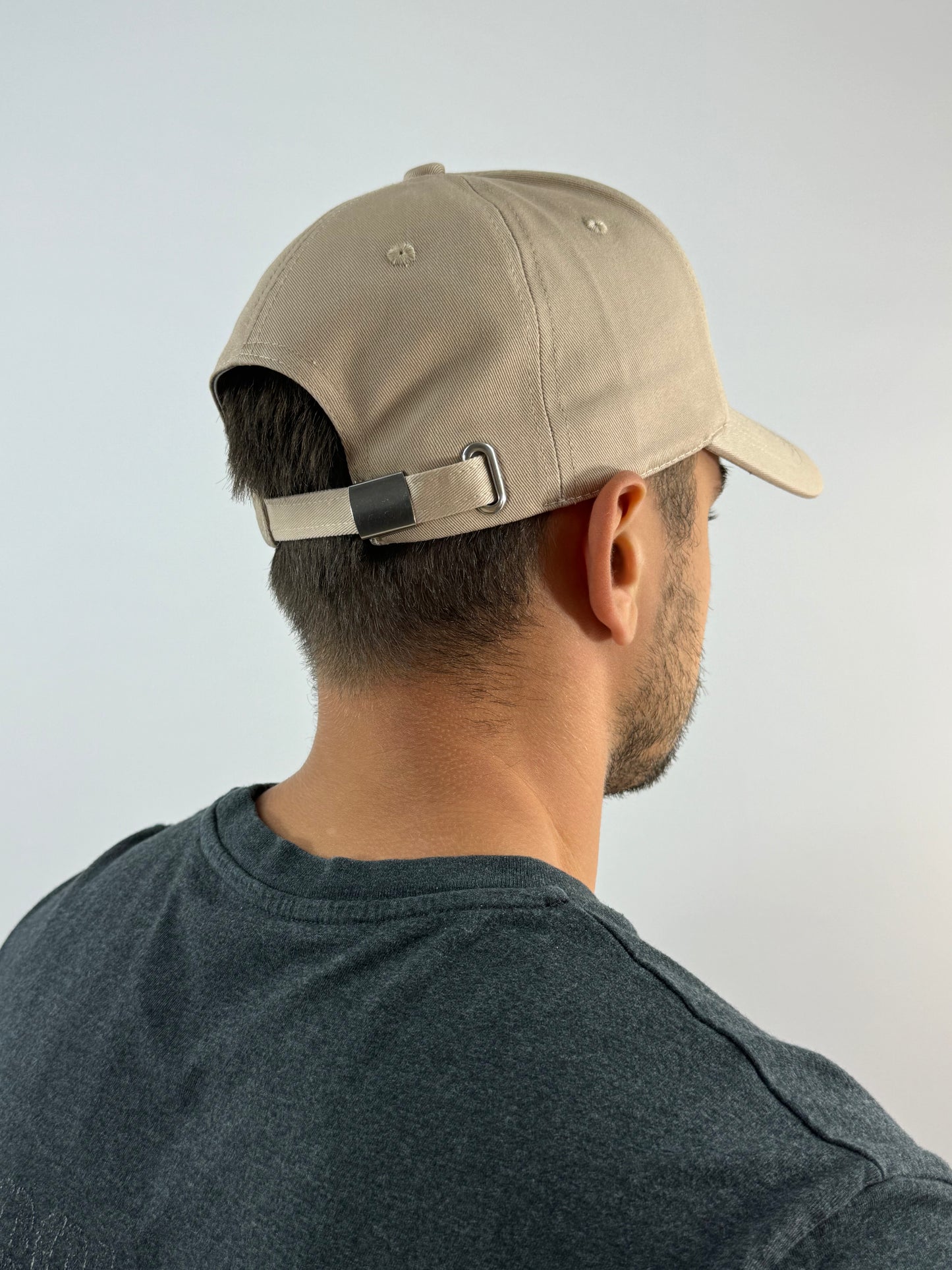 Brand cap beige