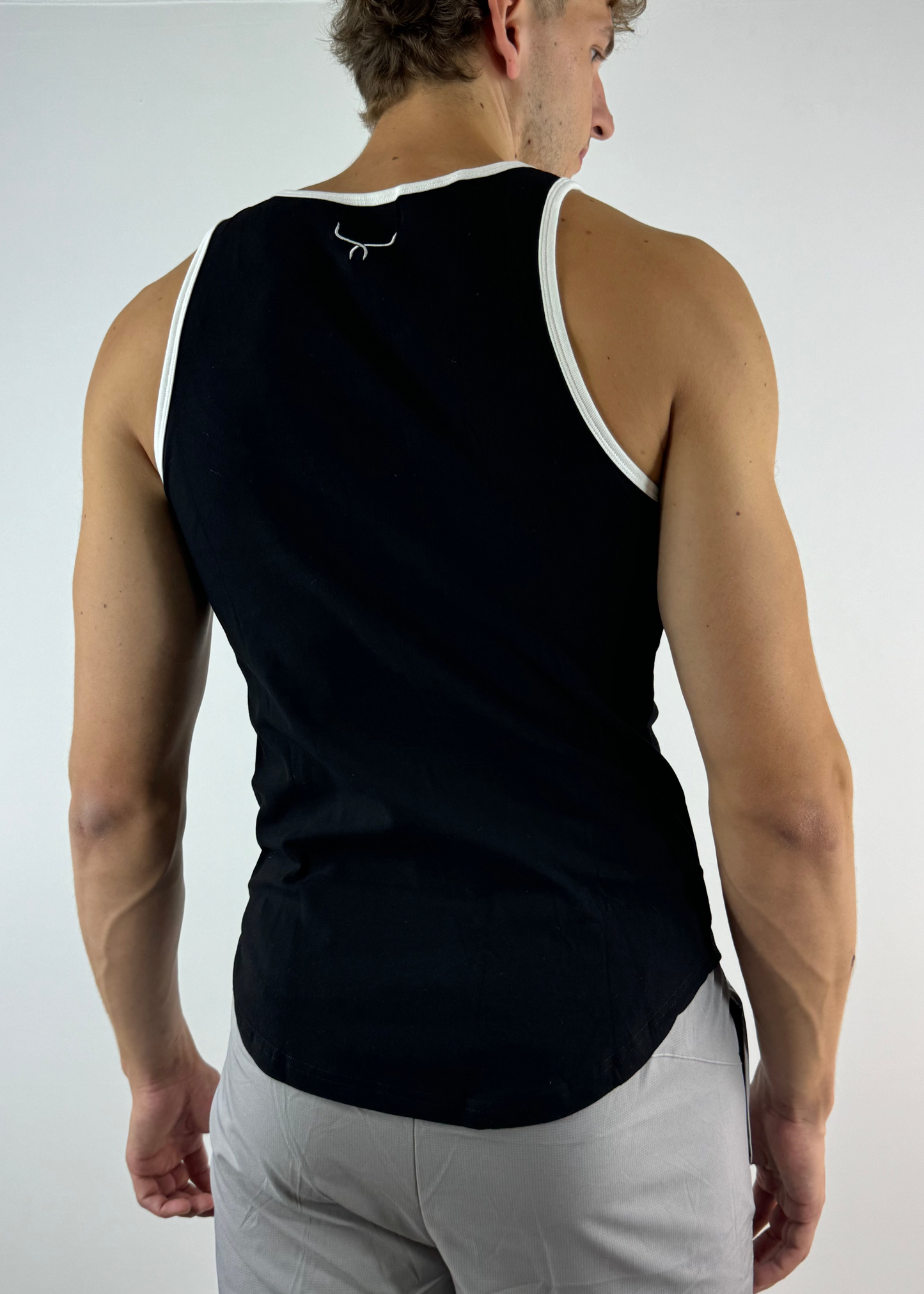 Pump tank