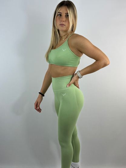 Dynamic crossed leggings