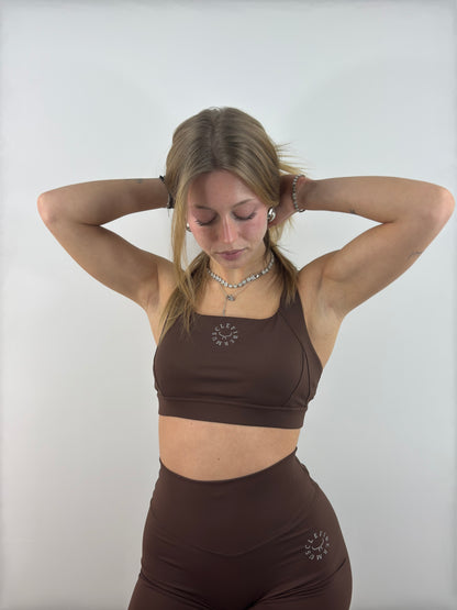 Essence top